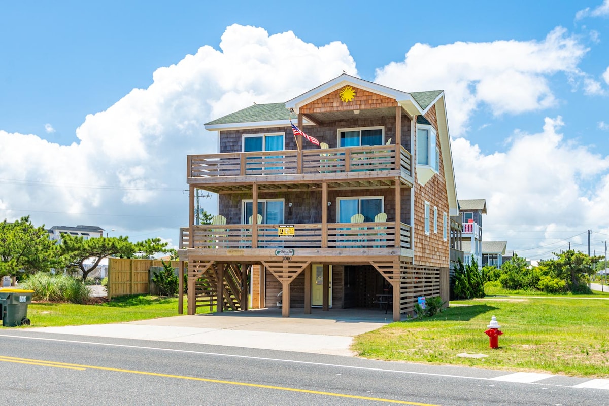 Semi-Oceanfront | Hot Tub | Walk to Beach | Dogs