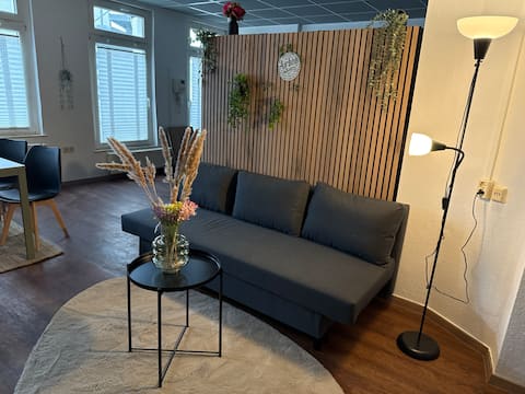 Top Airbnb: WOW – Cozy designer loft in the center | 6 people in Zentrum Nord
