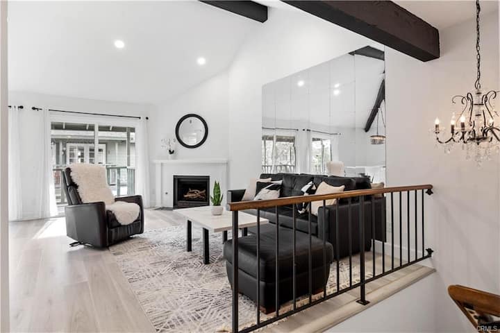 Fully Remodeled 2026 Few Mins To Newport Beach - Costa Mesa, CA