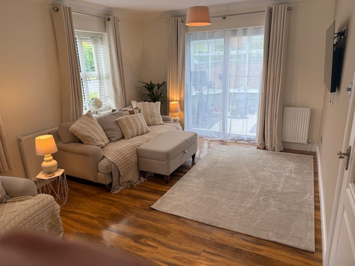 House In Milton Keynes - Milton Keynes