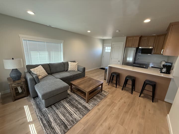 Mid-term Furnished Rental - Moses Lake, WA