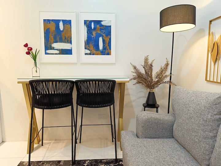 Modern Luxxe W/ Balcony Sm Naga | Condo + Wi-fi - Filipijnen