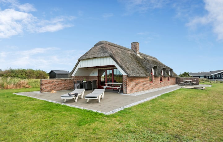 Beach Front Home In Ringkøbing With Sauna - Ringkøbing