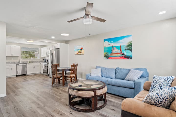 Manasota Key Beach Estate | Sleeps 14 On 9.5 Acres - Venice Beach