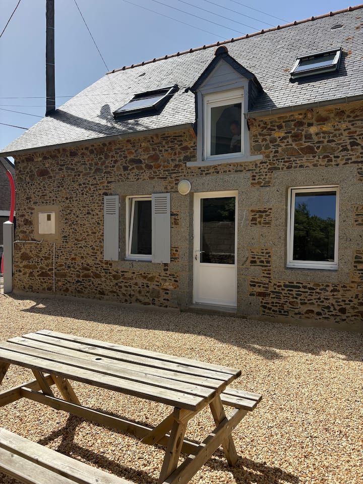 Maison De Pêcheur Rénovée En 2026 Avec Cour Privée - Binic