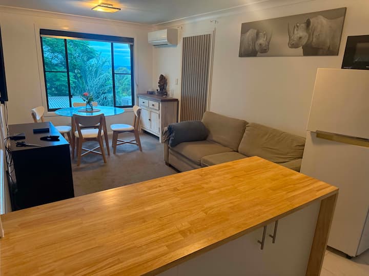 Sunshine Retreat - Sky Suite - Nambour
