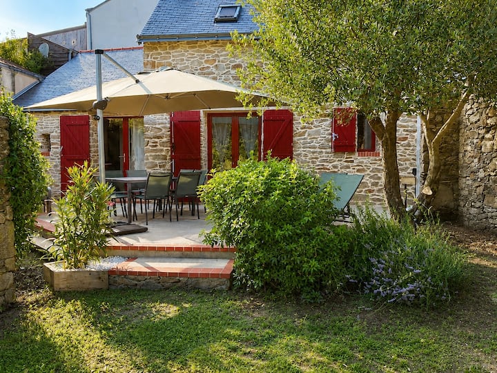 Maison En Pierre Avec Jardin Clos Proche Plage - Le Croisic