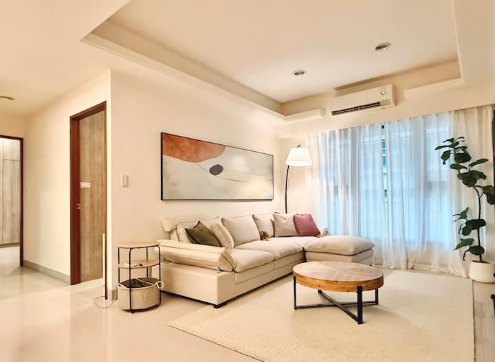 3br Parkside Retreat | 3 Min Mrt  Night Market - Taipei