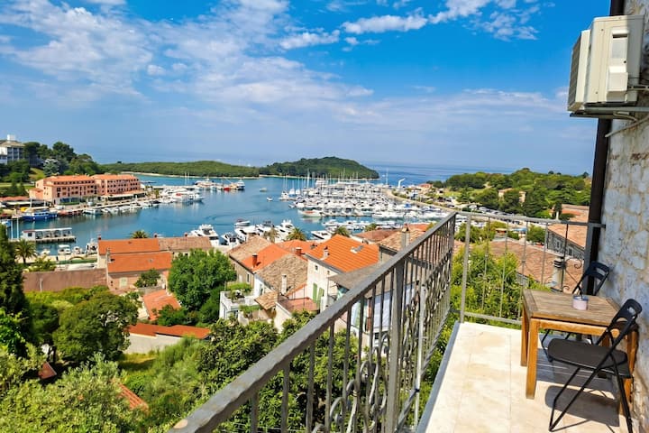 Bella Vista Vrsar - Rustic Apt /W Sea View Balcony - Vrsar