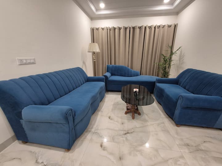 The Garnet Stays | 2 Bhk - Sahibzada Ajit Singh Nagar