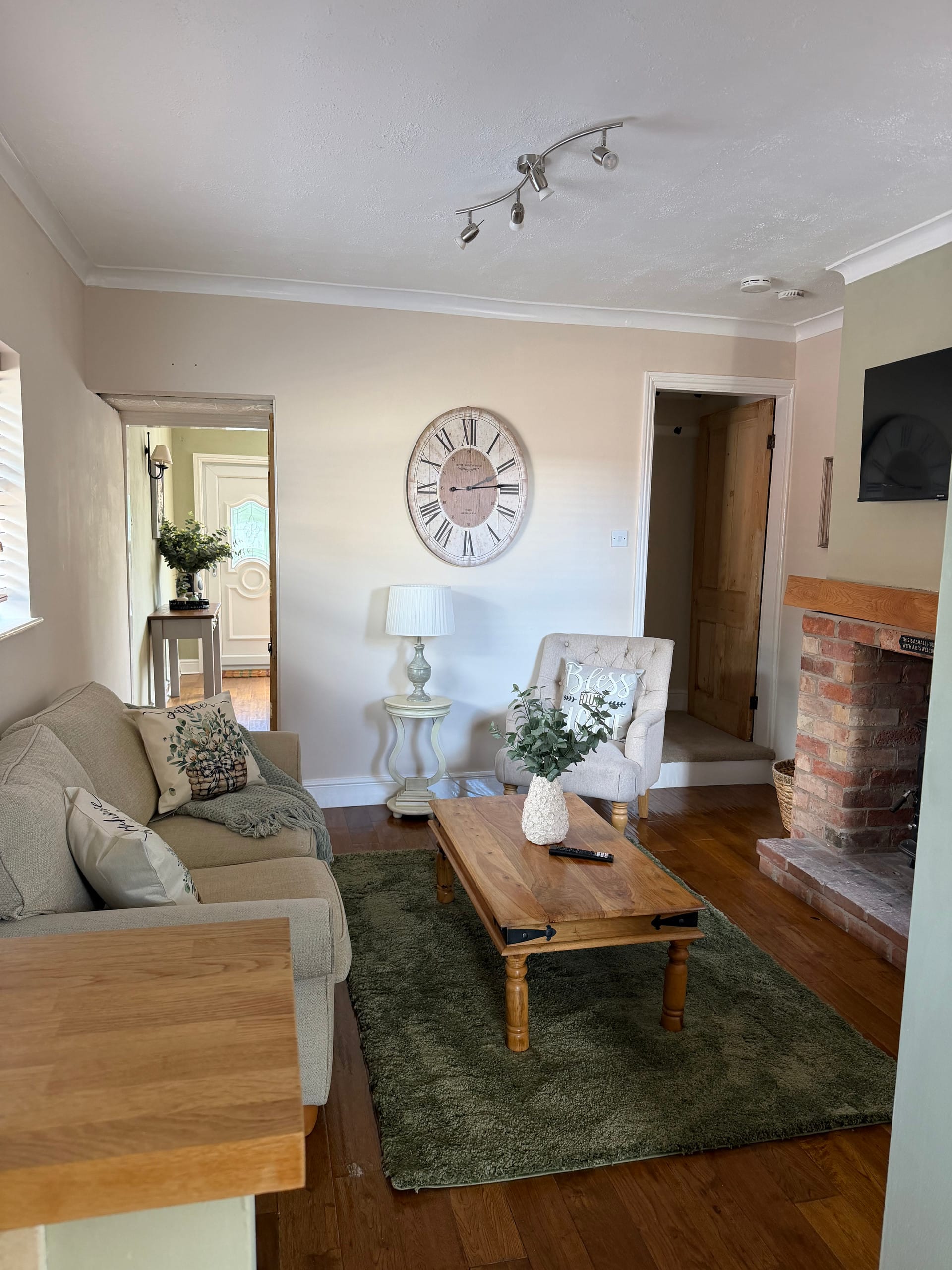 The nest - a cosy cottage.
