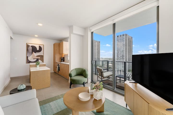 Crosby Miami Wtc 2br/2ba Corner Vista #2714 - Miami, FL