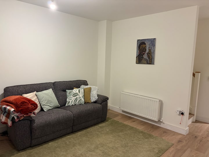 La Vio In Newcastle, Dublin A Homestay Experience - Celbridge