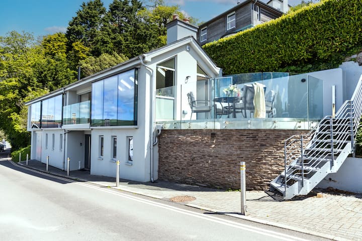 The Bridge - Architect Designed Luxury With Panora - Dartmouth