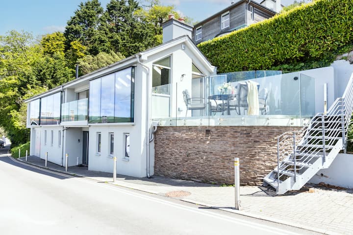 The Bridge - Architect Designed Luxury With Panora - Dartmouth