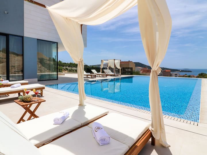 Villa Goldener Löwe By Interhome - Primošten