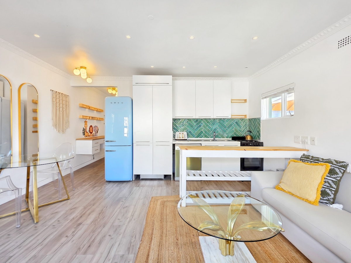 Plomarion penthouse interior