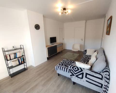 Annonce Airbnb populaire: 4 Bedrooms, Garage, Near Center, Banks of the Seine à Rouen