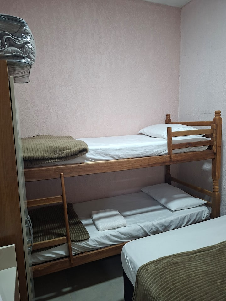 Dhomë gjumi 2