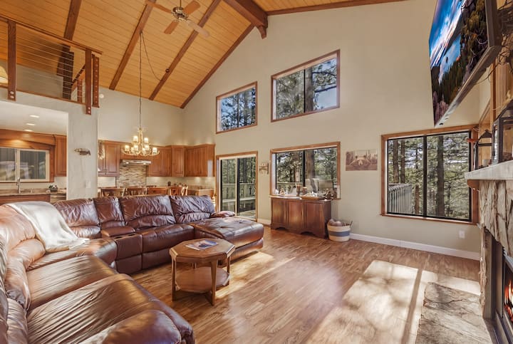 House Of Tyrol - 4 Bedroom W Views Of Lake Tahoe! - South Lake Tahoe, CA