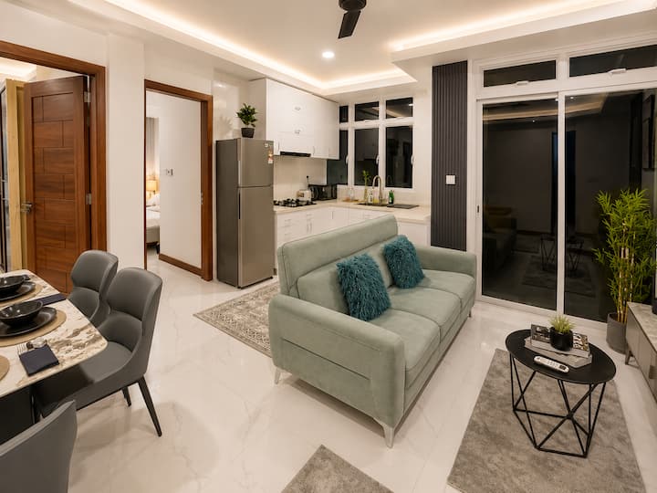Luxury Oceanview 2br Condo | Beachfront - マレ
