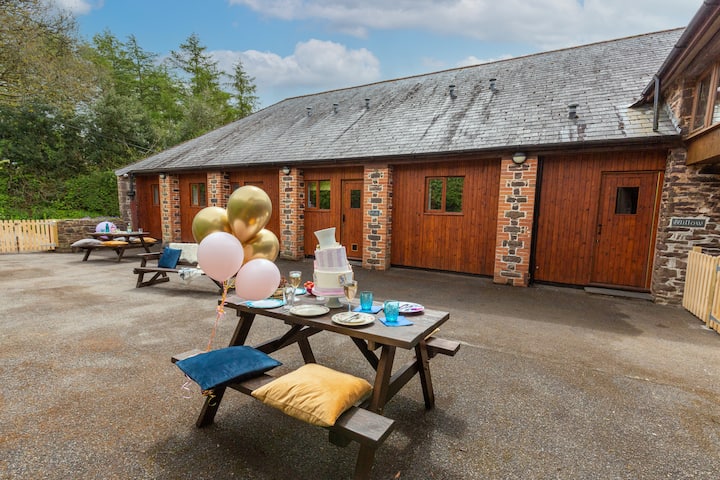 Willow, Rowan & Oak: Newhouse Farm Cottages - Devon