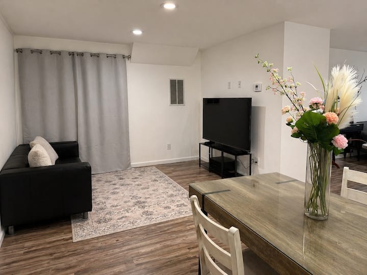 North Brunswick 2br | Easy Access To Nyc & Rutgers - Highland Park, NJ