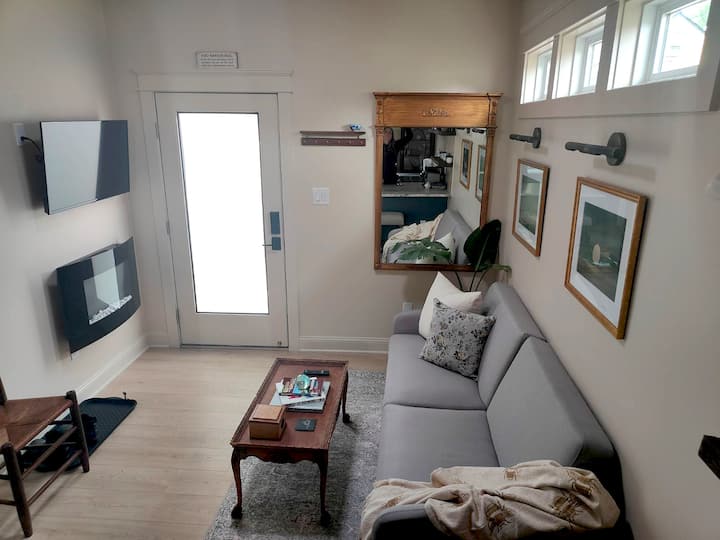 The Birdhouse - Cozy Cottage Retreat In Richmond - Richmond