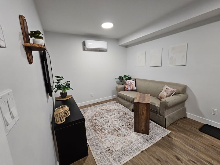 Suite With A/c, Hot Tub, Mountain View - Oliver