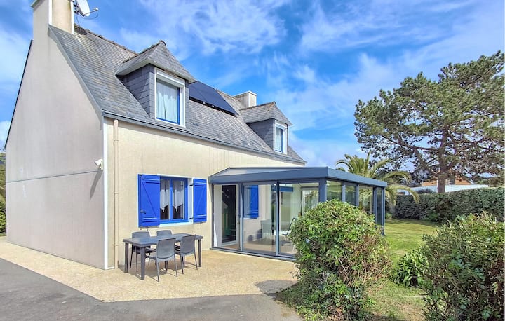 3 Bedroom Cozy Home In Trégunc - Trégunc