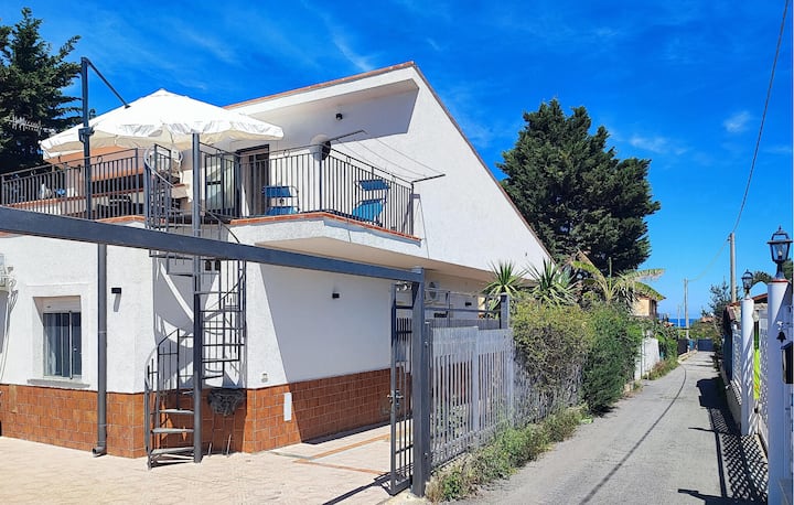 1 Bedroom Gorgeous Apartment In Trabia - Trabia