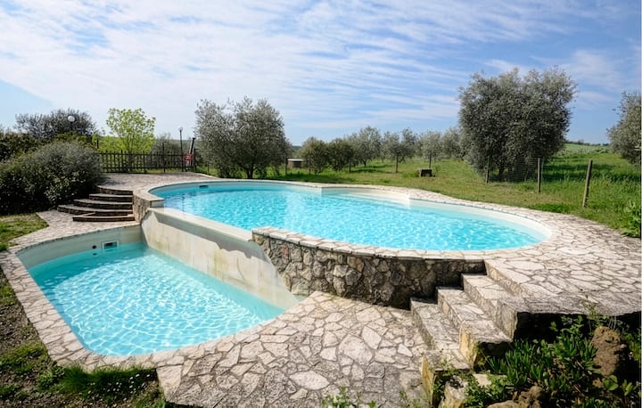 4 Bedroom Lovely Apartment In Pomonte - Magliano in Toscana