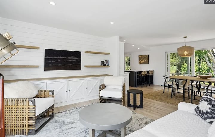 Ditch Plains Beach House - Montauk, NY