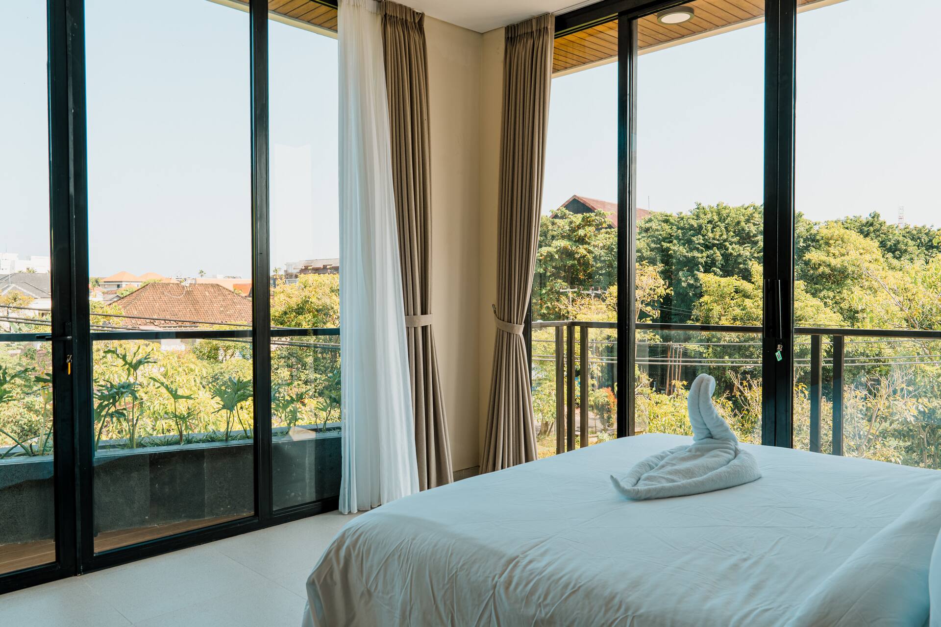 Modern Chic Retreat 3 Bedroom Private Villa in Legian 3