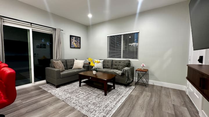 Dumbo's Darling Den, 8 Minutes To Disney & Convctr - Anaheim, CA