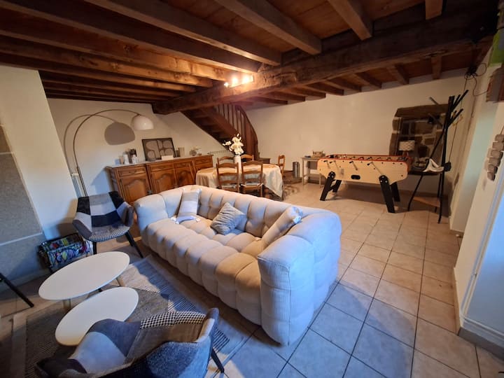 Maison Au Calme Sur Les Pas Des Maçons Creusois - Franciaország