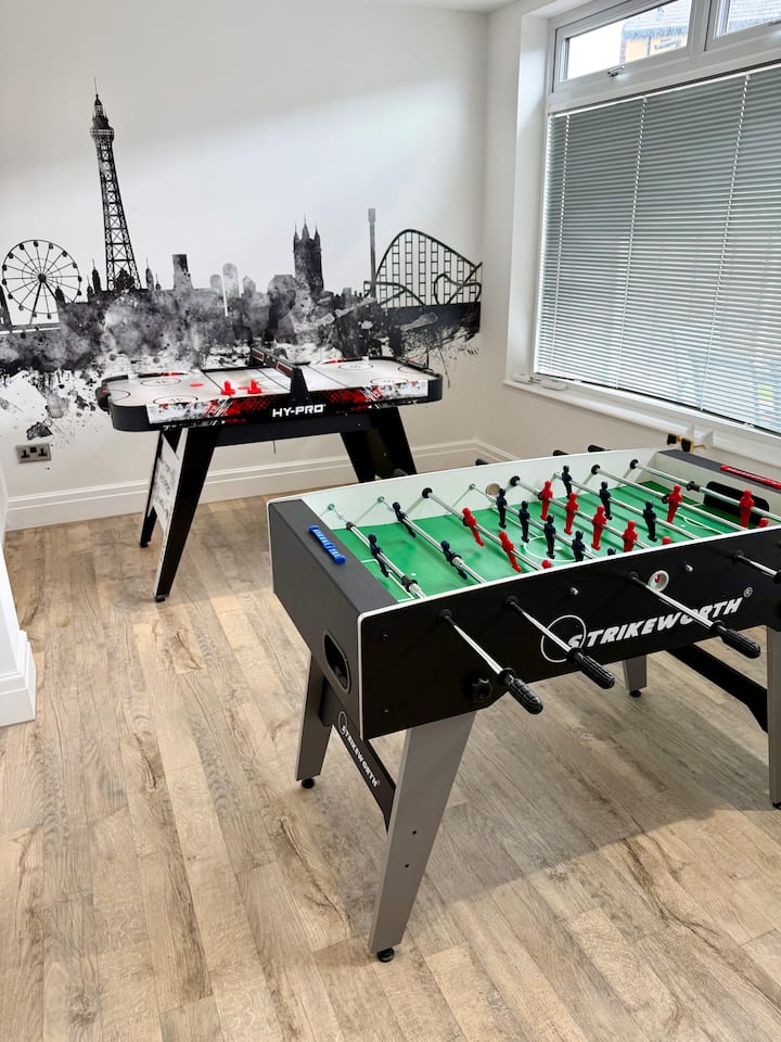 Coastal Suites
Brand New For 2026 - Games Room - Blackpool