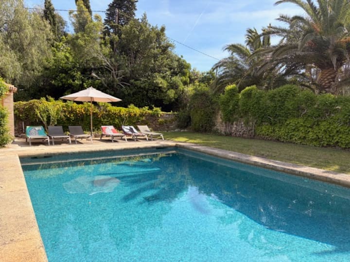 Au Calme, Maison De Campagne Avec Piscine - Saint-Tropez