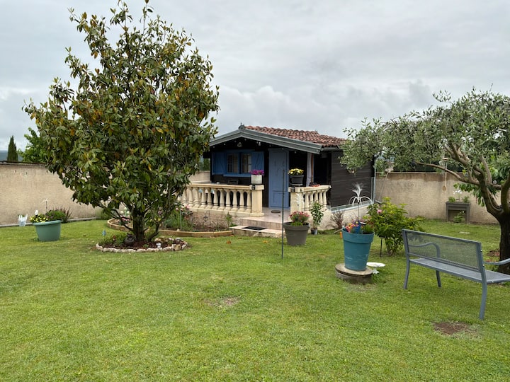 Petit Chalet Au Fond Du Jardin - Grospierres