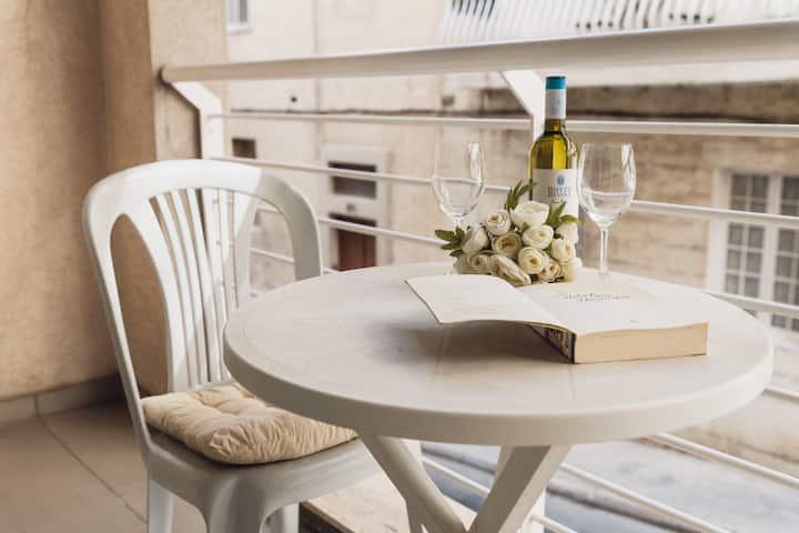 Sant Antnin Suites | Sliema Ferries | Sea Views - Malta