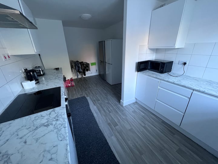 Comfortable Double Room In Shared Home - Slough