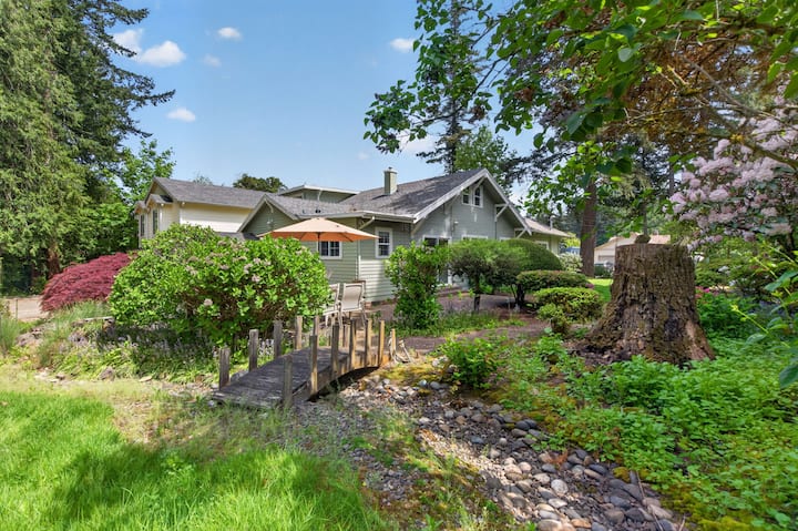 The Hideaway Retreat | 3 Kitchens | Near Golf - Beaverton