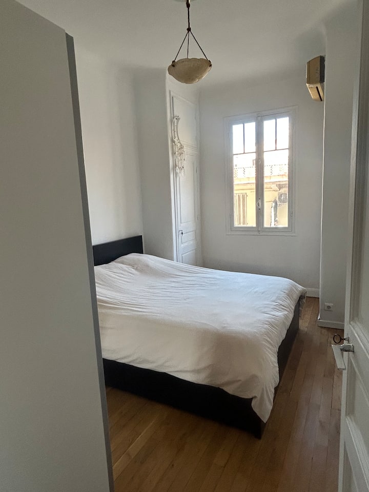 Chambre Simple Et Pratique à Nice Centre. - 尼斯