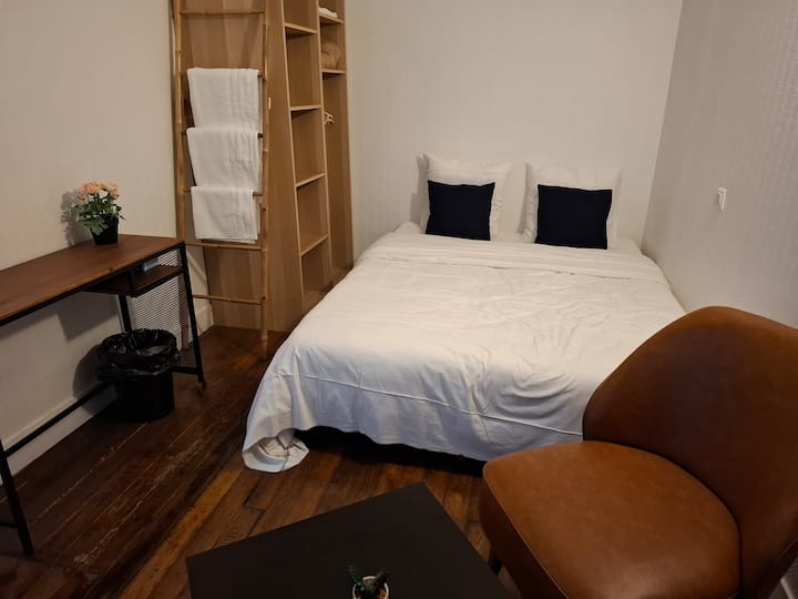 Appartement Pour 2 Personnes à La Porte De Paris - Paris