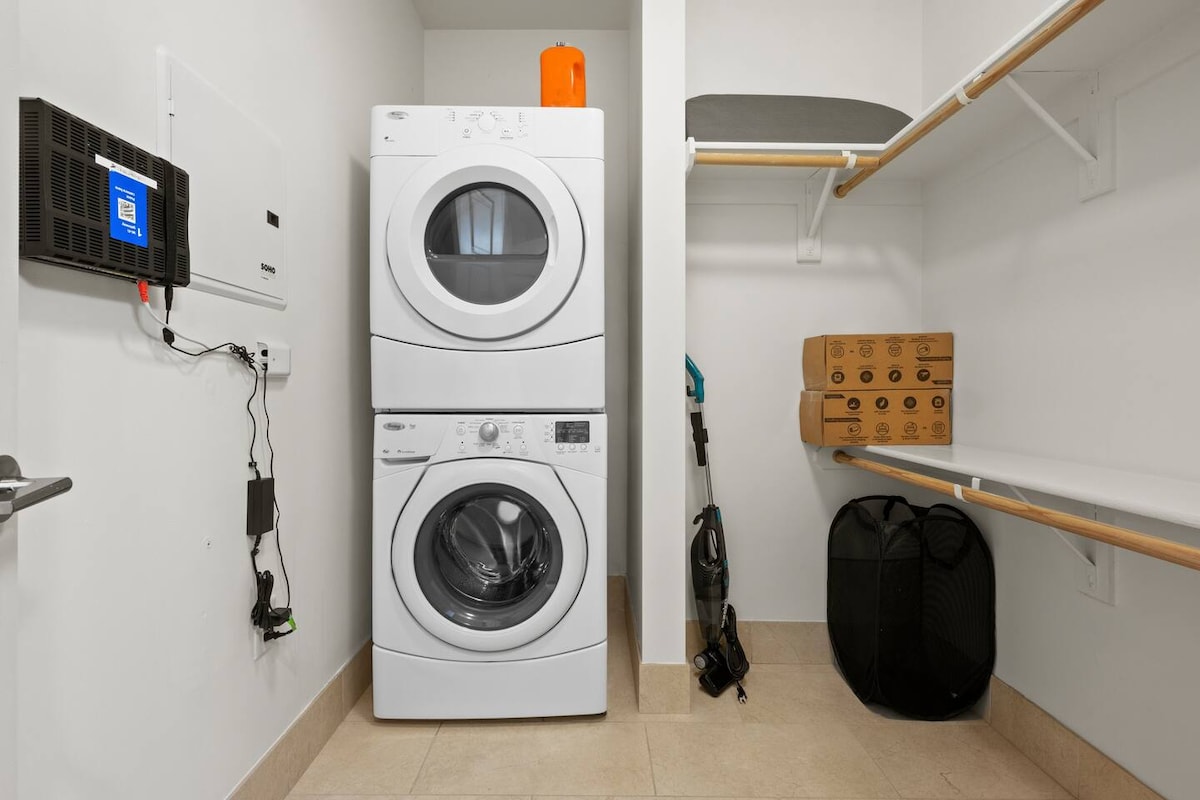Downtown | Luxury Studio Apt. | Pool | Gym | Great