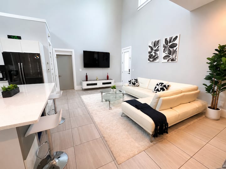 Modern 3br Family Home Near Shops & Disney - 올랜도