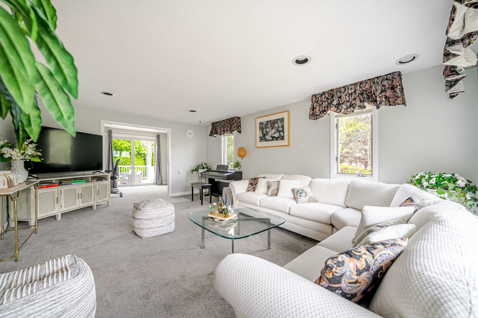 Entire Private 6BR 3BA Single House w/Parking 35