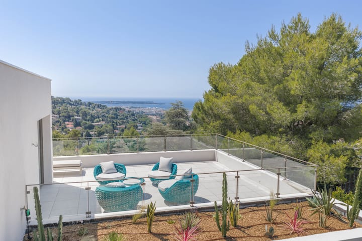 Vue Mer Exceptionnelle Sur La Baie De Cannes - Mougins