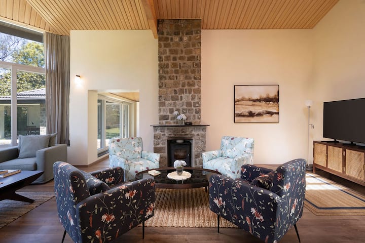 6br Mountain Retreat: Private Forest, Sauna & Chef - Kodaikanal