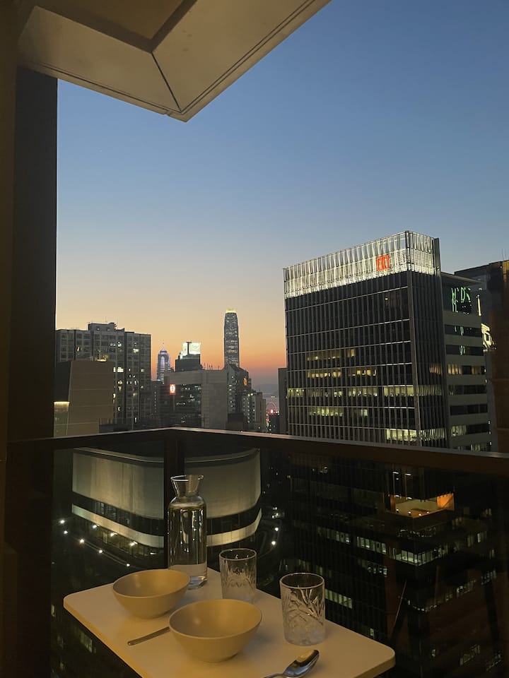 City Retreat: High-floor Flat In Prime Wan Chai - China